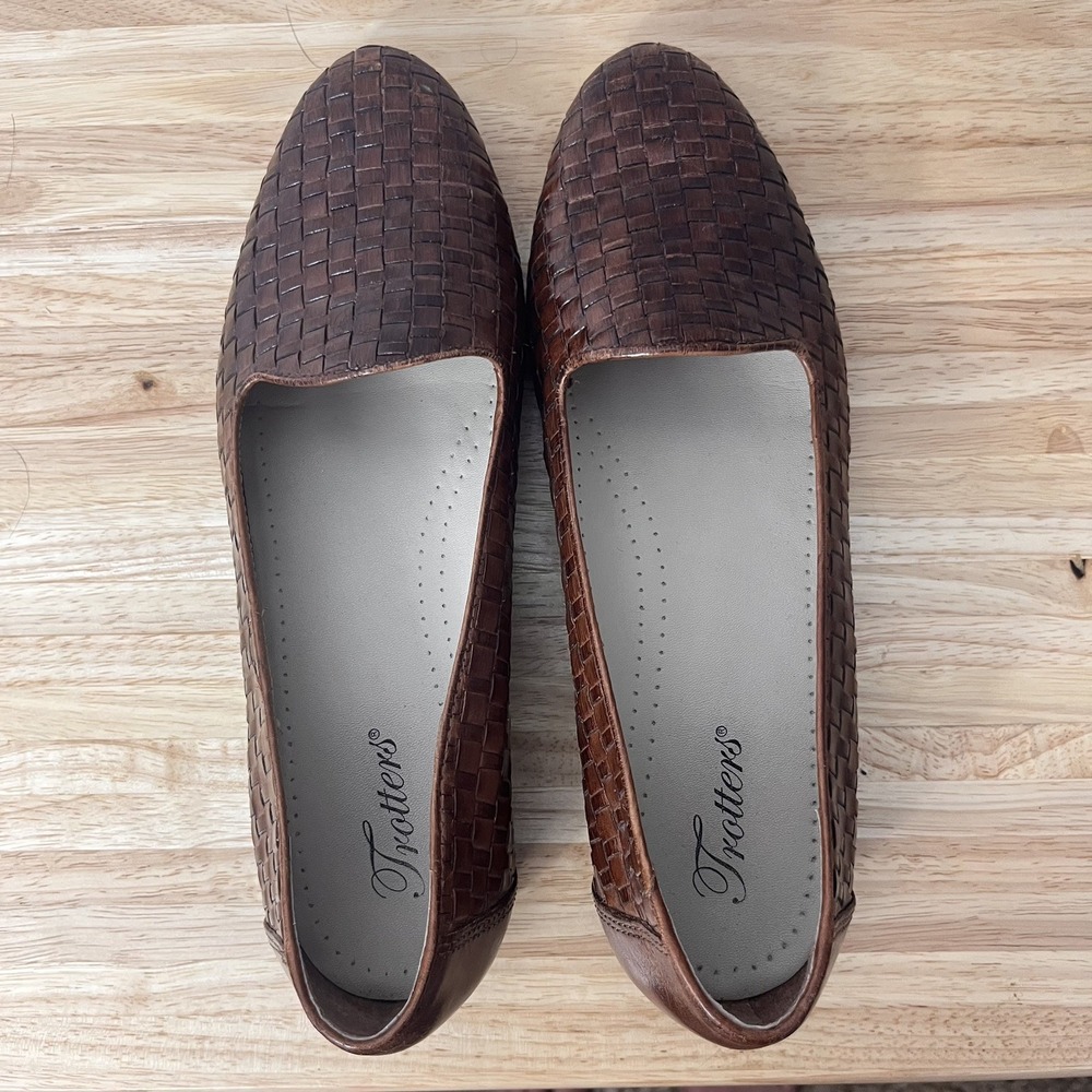 Vintage style -  Trotters Liz Woven Loafer/flats Brown size 10